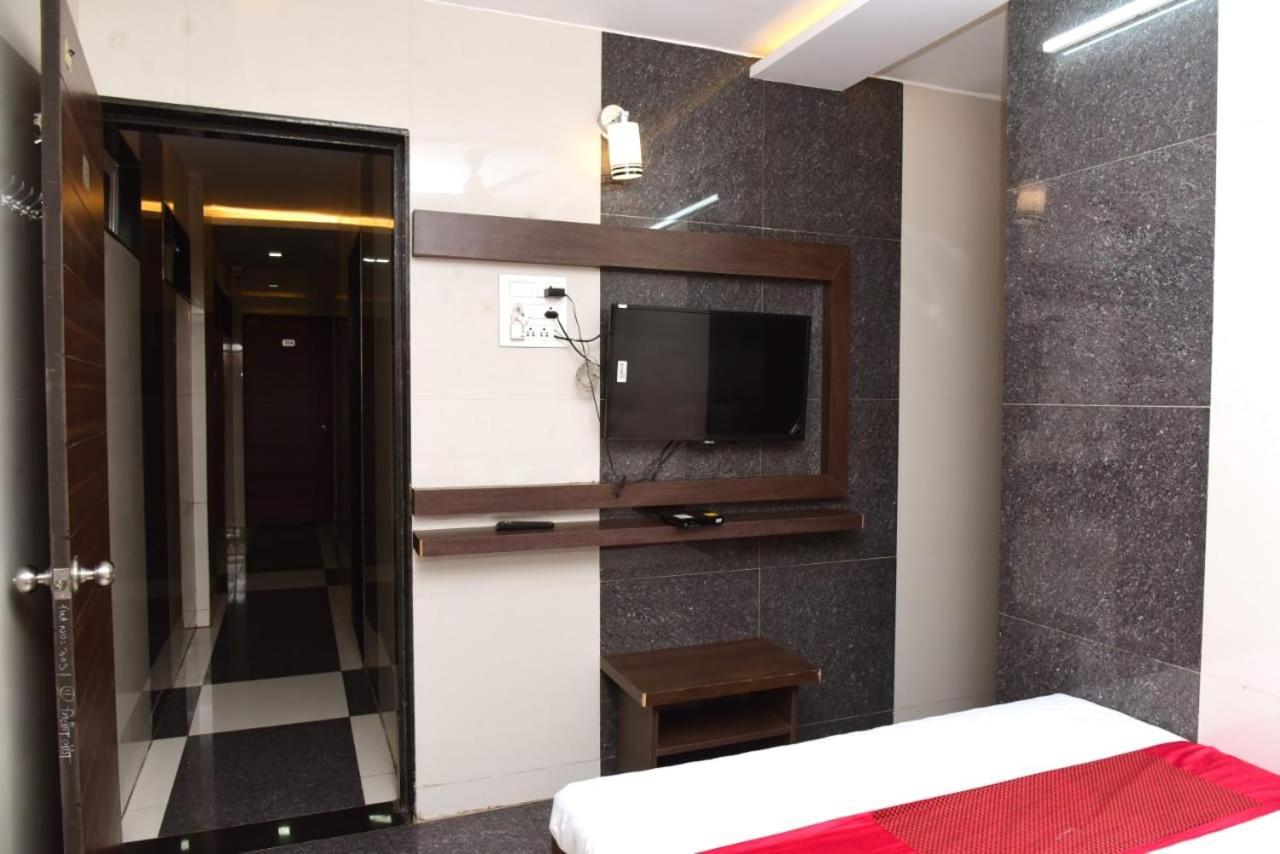 Nivant Lodge Solapur Zewnętrze zdjęcie